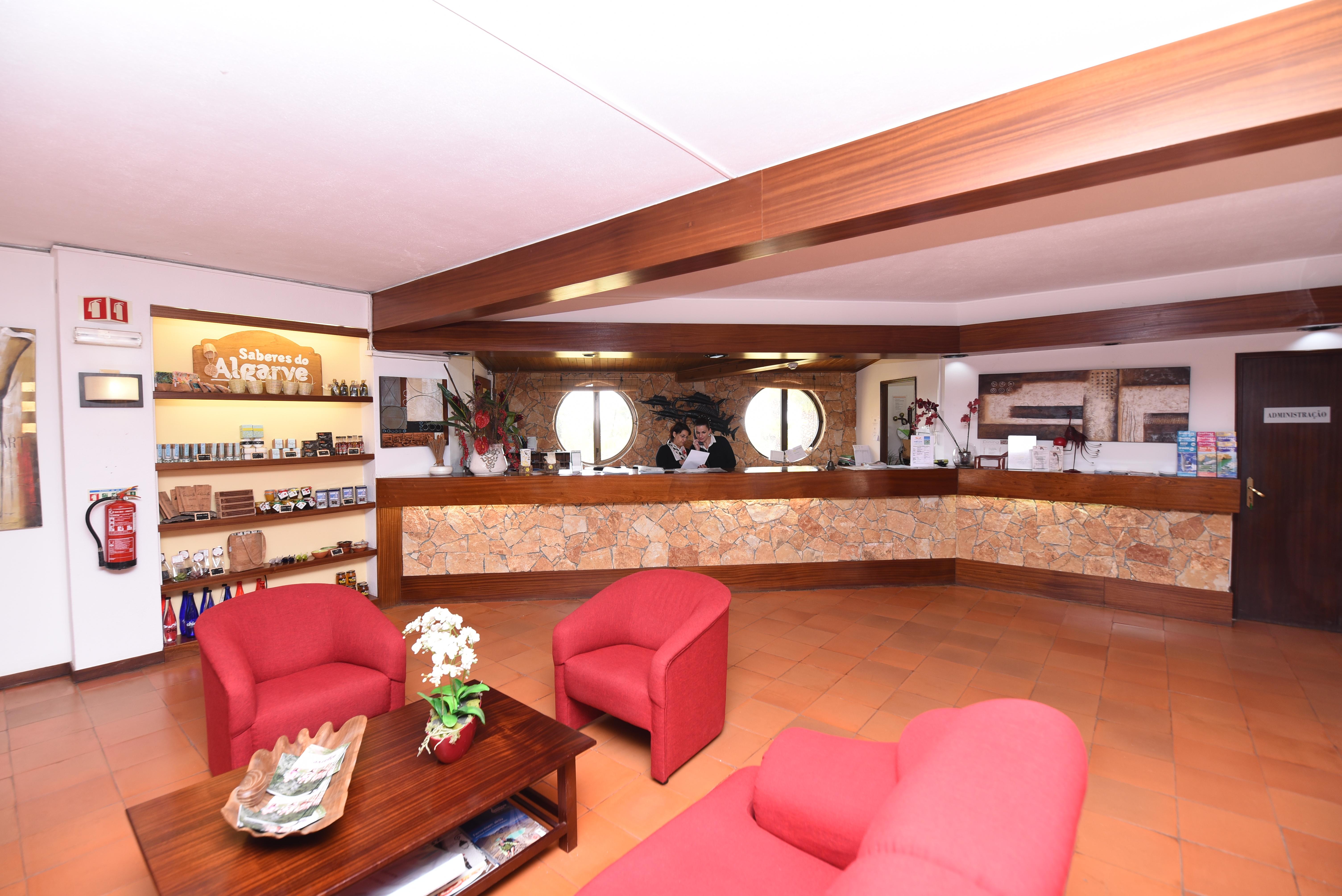 Praia Da Lota Resort - Beachfront Hotel Manta Rota Ngoại thất bức ảnh
