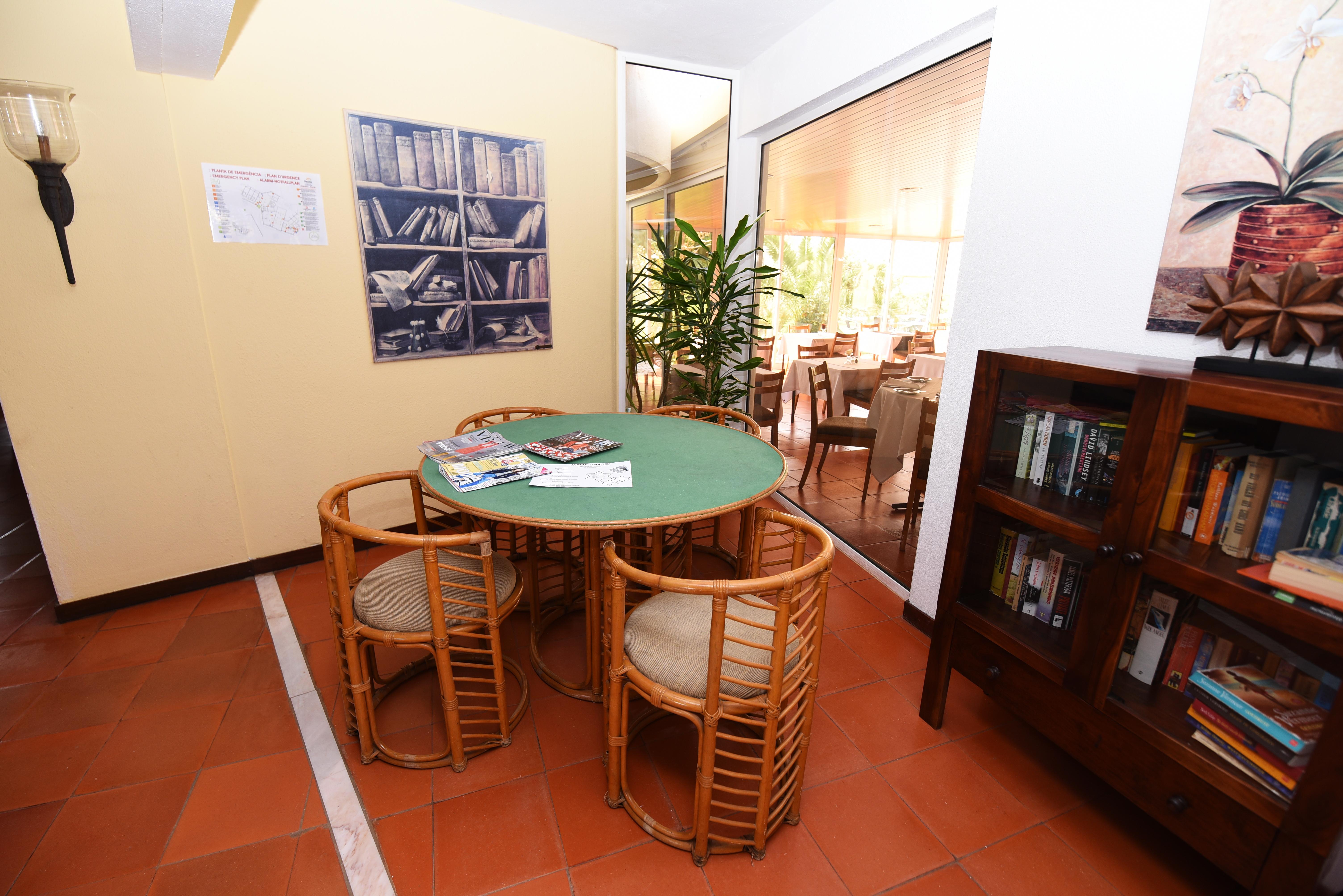 Praia Da Lota Resort - Beachfront Hotel Manta Rota Ngoại thất bức ảnh